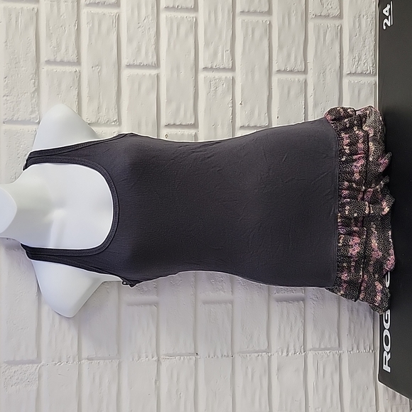 🍍Max Rave Ribbed Tank - Picture 9 of 11